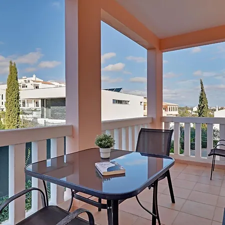 Apartment Solar Do Vau With Pool By Homing Portimao
